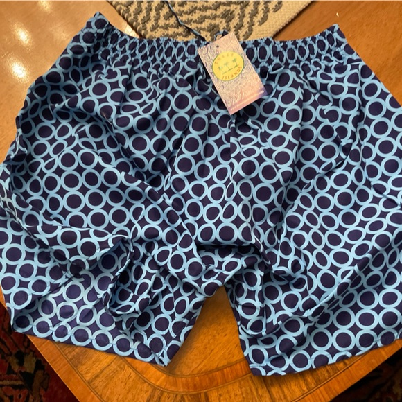 NWT three Islands men’s swim shirts sz 34 with drawstring and two side pockets - Picture 3 of 6